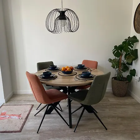 Amersham House - Sleeps 6, Pets Free *